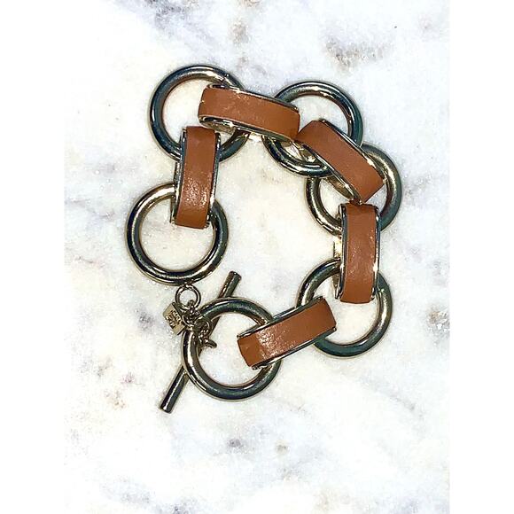 Banana Republic Chunky Gold Tone Tan Leather Link Toggle Bracelet EUC - Picture 7 of 9